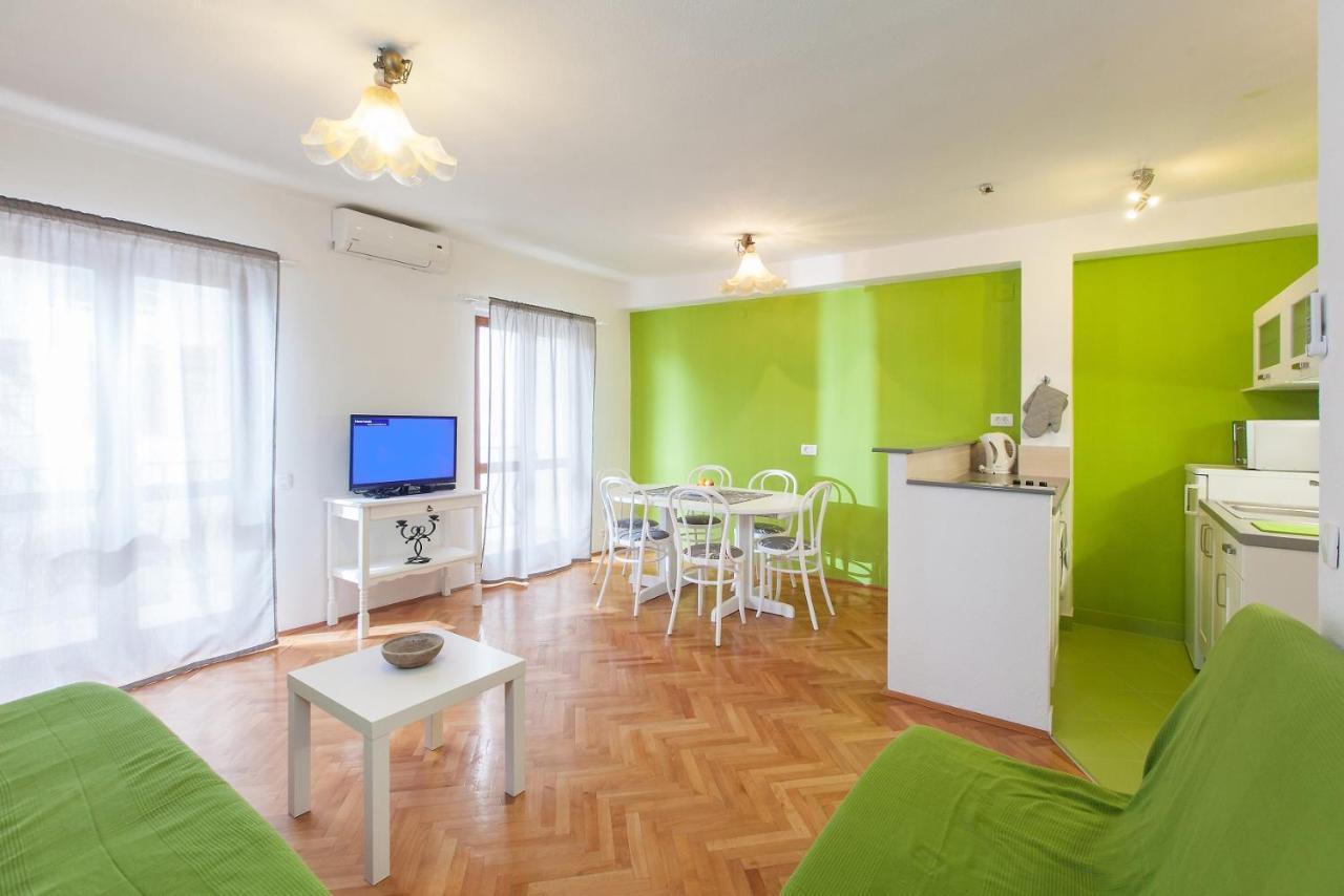 Vega Apartments Podgora Exteriér fotografie